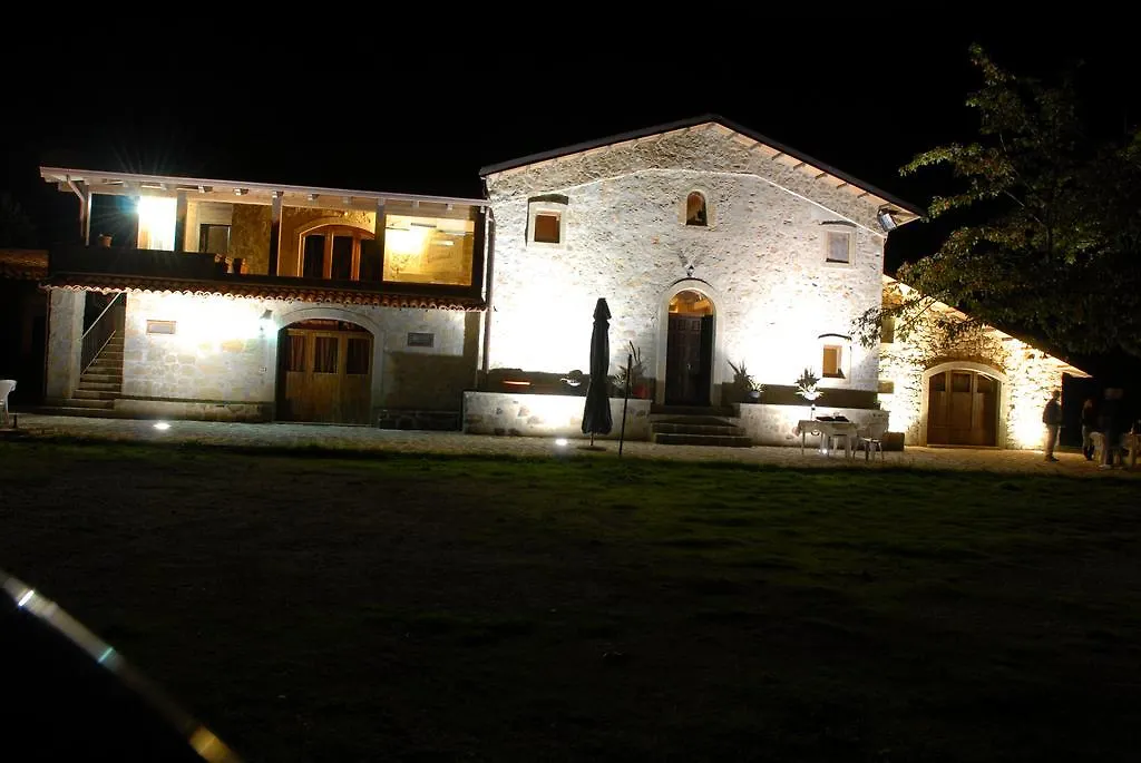 Agriturismo Il Vignale Longi 0*,  Itália