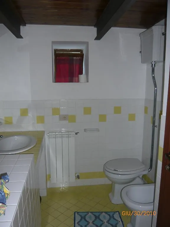 Agriturismo Il Vignale Longi Itália